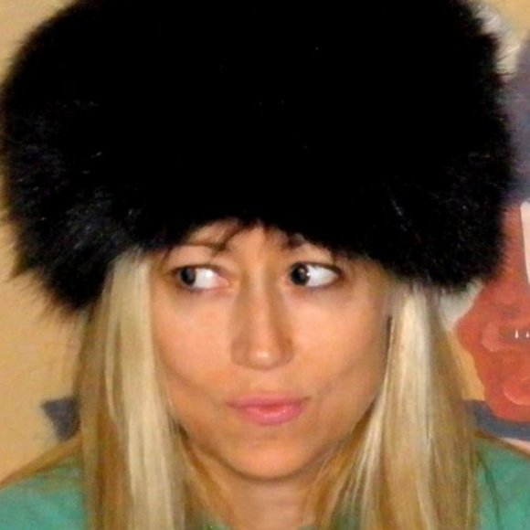 Meet your Posher, Susette - Picture 3 of 3